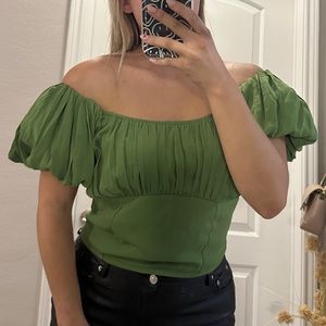 Green puff sleeve mid rise top